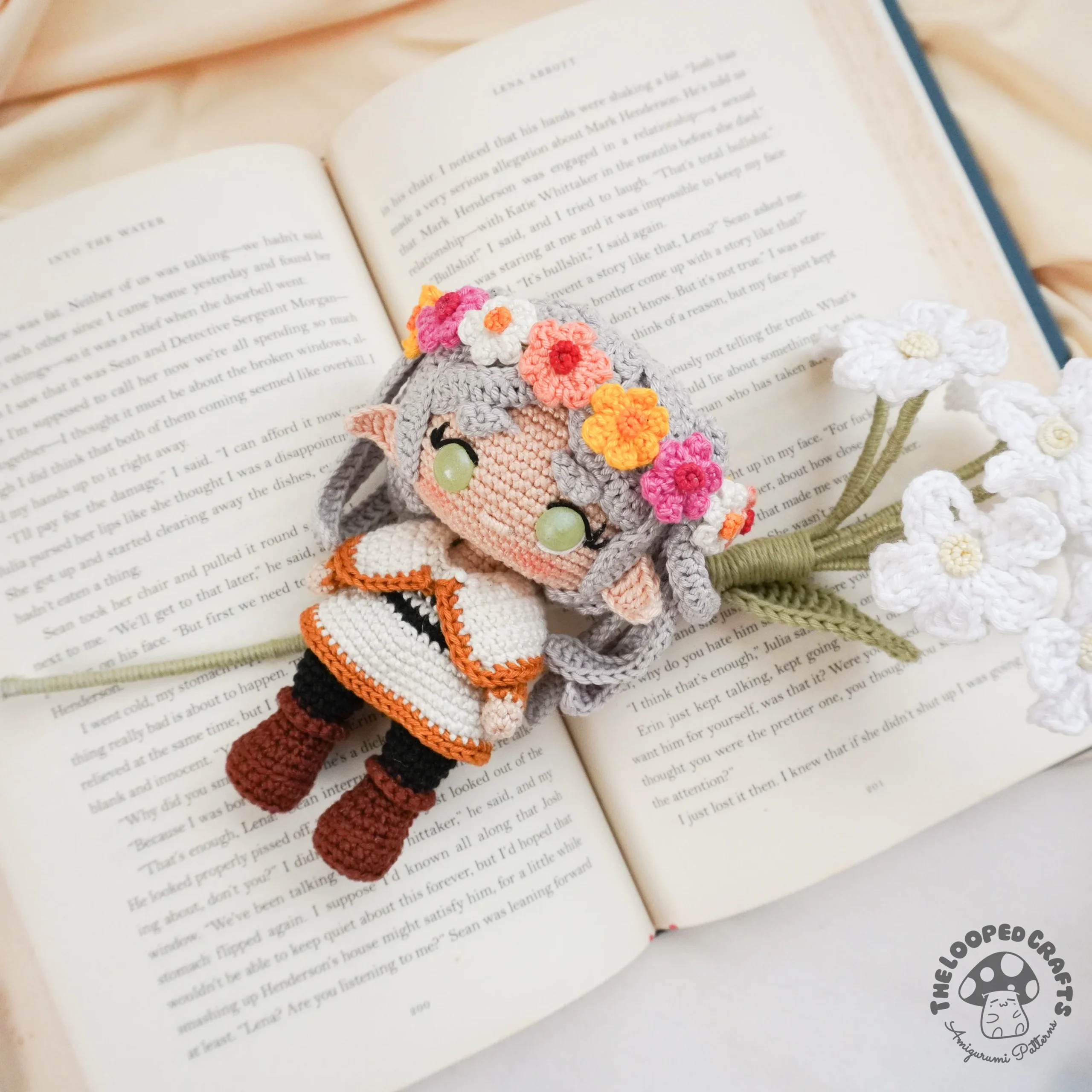 Mini Amigurumi Crochet Elf Mage